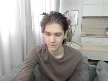 Live cam boy 0verlandd, 19 yrs – Hot Male Cams
