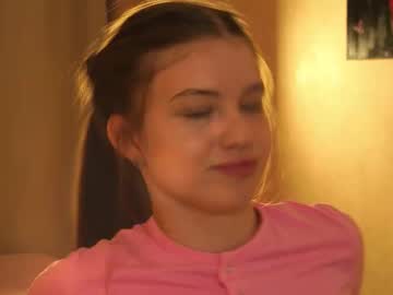 _gentle_kisses_, 18 years old, let's do boobs massage! I'm Liza, It's my 1st day here. Let's have fun together #german #british #18 #young #teen [0 tokens remaining], webcam photo