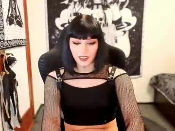 _millisi_ big cock cam stud 25 yrs streaming live
