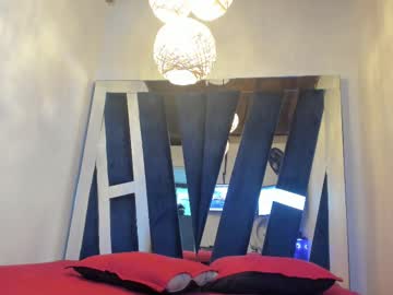 _naughty18, 23 years old, GOAL: Fingers in my pussy [197 tokens remaining] Welcome to my room! #petite #latina #redhead #lovense #young, webcam photo