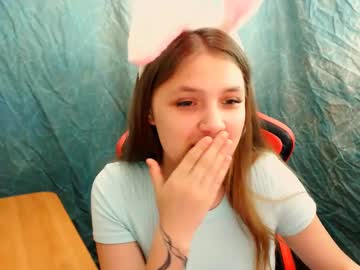 _shy_bunny__, I'll take off my bras   ??? [333 tokens remaining]  #shy #pvt #18 #new #lovense #, webcam photo