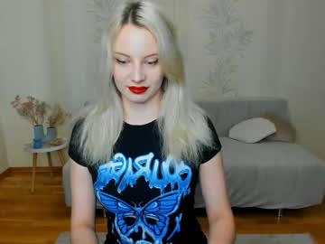 _sweet_addiction_ • femdom26y • Between Venus and Mars • public