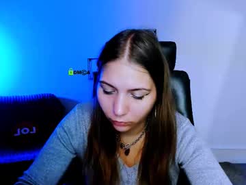 _tiana_moon, GOAL: my first goal [29 tokens remaining] Welcome to my room! #18 #blueeyes #shy #blonde #cute, webcam photo