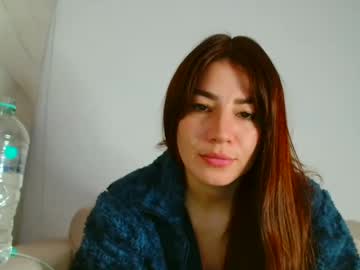 Squirting cam girl _violeta_white_ live now