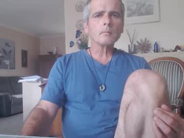 Catch me live as Aalex1717, age 46 yrs in premium male cam shows