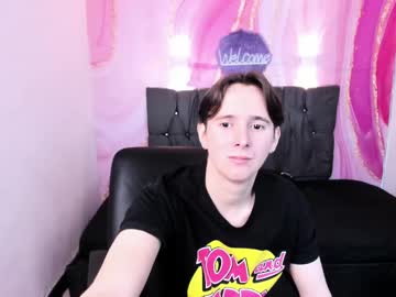 BDSM Master Aaron_latinboy25 27 yrs live domination webcam