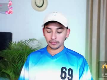Hairy cam model Aaron_speitzer, 25 yrs live now