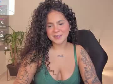 Abigaill_13 • smoker27y • Colombia • public