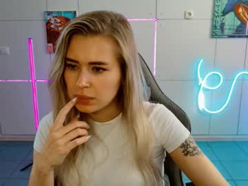 Adelloyss, 25 years old, GOAL: We move our hips [187 tokens remaining] ? Hey hey it s Adel  ! ? #nonude #muscle #new #joi #blonde, webcam photo