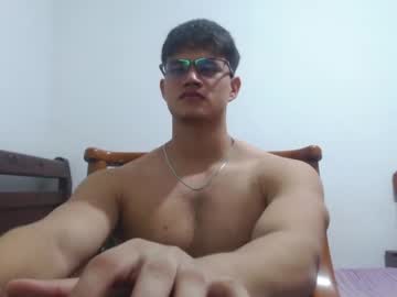 Muscle cam star Adonis_walkerx