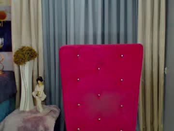 Skinny Asian cam girl Ahtisamanalourmsuniverse live in HD