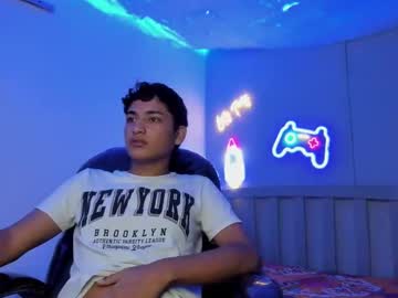 Alamgrey_, 19 years old, PLAY WITH MY DICK [55 tokens left] #teen #twink #18 #latin #young, webcam photo