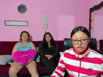 Alejita_smithh, Lovense Lush on - Interactive Toy that vibrates with your Tips #anal #squirt #young #bigboobs #milf, webcam photo