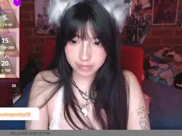 Skinny Asian cam girl Alexa19pretty live in HD