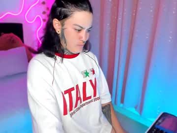 Squirting cam girl Alexandri_ age 22 yrs live now