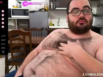 Hairy cam model Alexxxbear, 30 yrs live now