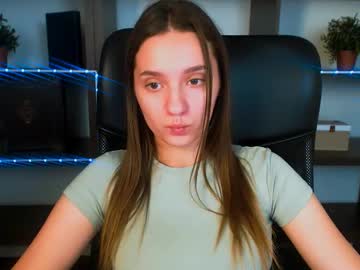 Alicesexyy_, 21 years old, Make me wet and undress #pregnant #18 #lovense #british #germany [758 tokens remaining], webcam photo