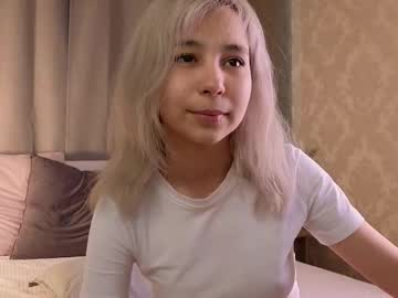 Feet Cams Live model Alika_leal, age 20 streaming Foot Fetish VR