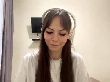 Alinedifede, 18 years old, Goal:Biggest smile ever<: My name is Alice #new , new experience to me, hope it turns out well :3  #skinny #young #18 #shy [14 tokens remaining], webcam photo