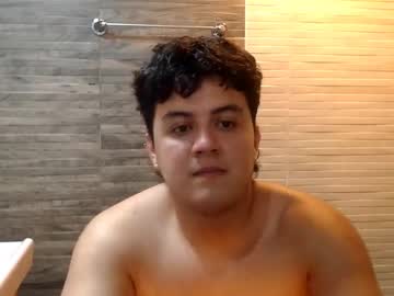 Alistarking69, 23 years old, Alistarking69's room jerking #muscle #bigass #cum #18 ++ #bigcock [0 tokens remaining], webcam photo