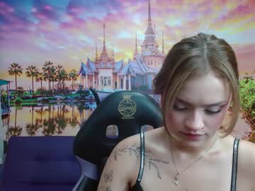 Alyy_cute, 19 years old, Sit on your face (panties on) [56 tokens left] ??hangout & chill?? #cute #lovense #skinny #18 #smalltits, webcam photo
