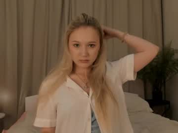 Amaliapatron, 18 years old, Hi guys this is my first day here! Goal - eye contact + lick finger! #shy #new #lovense #18 #young [90 tokens remaining], webcam photo