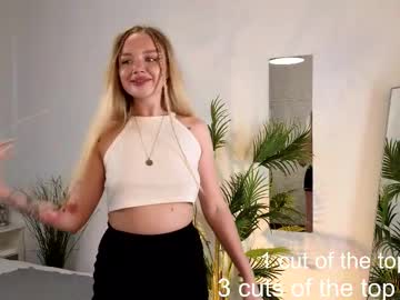 Amanda_collinss, Hey everyone my name is Amanda im #18 years old and im #new here i have #cute face and #natural #bigtits// LETS TRY CUT MY TOP// Show Strapes of Panty [33 tokens left], webcam photo