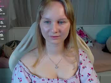 Amelia_berns, 19 years old, GOAL: Sexy Dance [238 tokens remaining] Welcome to my room! #feet #blonde #bigboobs #lovense #new, webcam photo