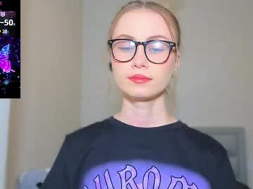 Amina_lux • lovense21y • Europe • public