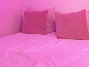 Ammy_leee_ • fuckmachine22y • your heart ?? • public