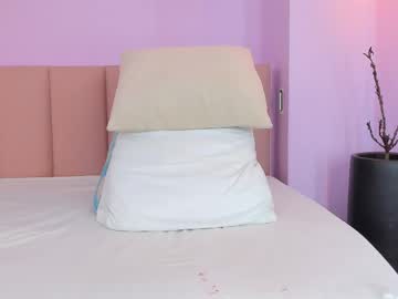 Anahiriascos, 18 years old, GOAL: 2 finger in ASS [33 tokens remaining] Hey guys! Today is my first model day, accompany me to be fun and hot???? #new #latina #ebony #18 #smalltits #, webcam photo