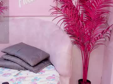 Anamonroee, 18 years old, Let's wet my little furniture ? - Goal: My first Goal [174 tokens left] #new #lush #skinny #squirt #tease, webcam photo
