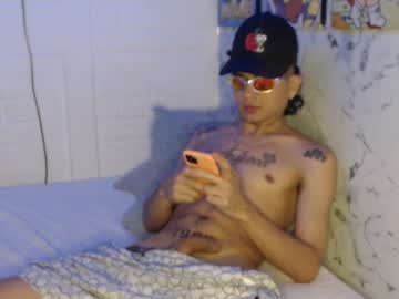 Andersonz98 • cum27y • Medellin-Colombia • public