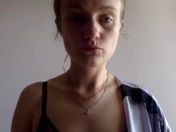 Andyzuzka, ?Titty suck? [119 tokens left] #couple #new, webcam photo