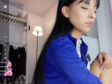 Squirting cam girl Angelica_soft age 22 yrs live now