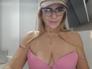 Angelinna_12 • couple38y • ANTIOQUIA - MEDELLIN • public