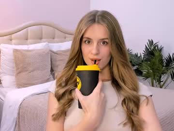 Anitafisher, 21 years old, ? make me smile? [332 tokens left] #shy #sexy #young #lovense #natural, webcam photo
