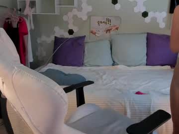 Anitalamb, 20 years old, love bj Goal: OIL SHOW [217 tokens remaining] #young #18 #bigboobs #deepthroat #feet #skinny #young #18, webcam photo
