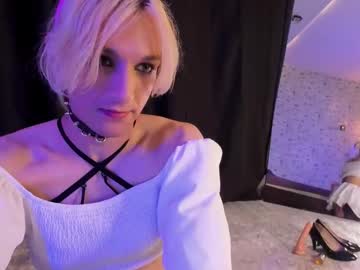 Muscle cam star Anjella_botton, 21 yrs