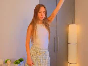 Annamarie_foryou, 18 years old, GOAL:  Lick my fingers close up ^^ ? Heeey ^^ Im Polly just start here.. may u wanna help me #shy #new #cute #teen #petite [111 tokens remaining], webcam photo