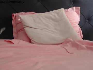 Live cam boy Annieamy, 31 yrs – Hot Male Cams