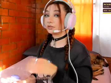 Hairy cam model Annycolin, 22 yrs live now