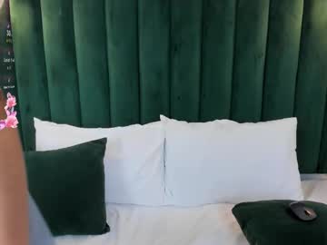Annycolson, 18 years old, GOAL: ?Ride dildo? ?? ?You dare to torture my pussy with my toys? #curvy #cum #squirt #shaved #young, webcam photo