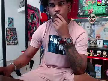 Feet Cams Live model Apolo_sexo, age 26 streaming Foot Fetish VR