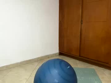 Aquilesmade, 30 years old, GOAL: Shirt off [20 tokens left] #feet #new #bigass #athletic #colombia, webcam photo