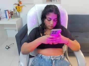 Squirting cam girl Ariaanna_ds live now