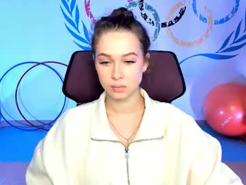 Arielsykes, GOAL: show the twine [100 tokens remaining] Welcome to my room! #18 #nonude #fit #feet #muscle, webcam photo