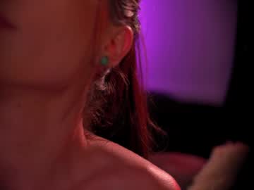 Artmarlene • brunette • Online :) • public