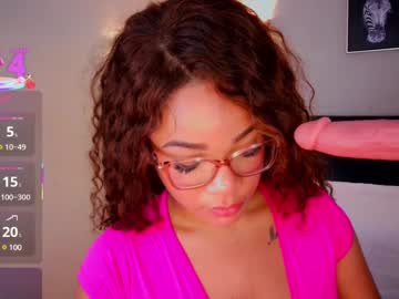 Ashley_tompson2, 25 years old, My goal today? #new #ebony #machine #squirt #lovense [10000 tokens remaining], webcam photo