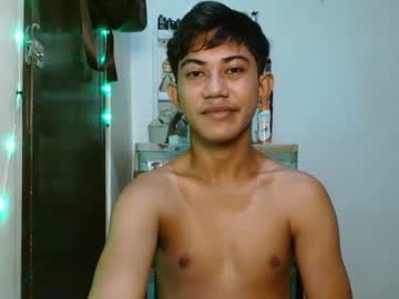 Skinny Asian cam girl Asiancockhero22 live in HD
